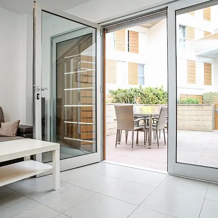 Sunny Duplex Martines