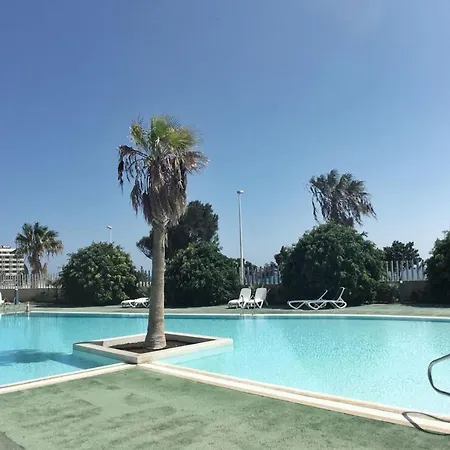 Sunny Duplex Martines דירה