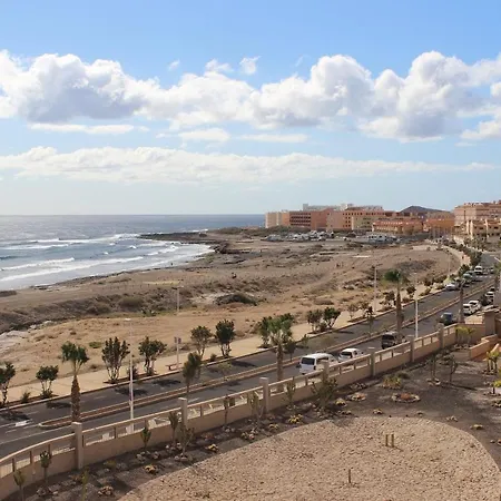 Sunny Duplex Martines דירה *