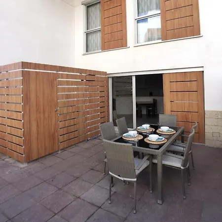 Sunny Duplex Martines *