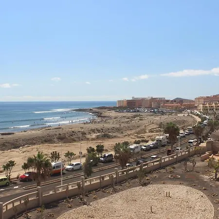 Sunny Duplex Martines אל מדאנו