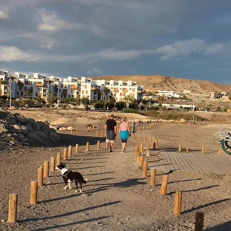 Sunny Duplex Martines אל מדאנו