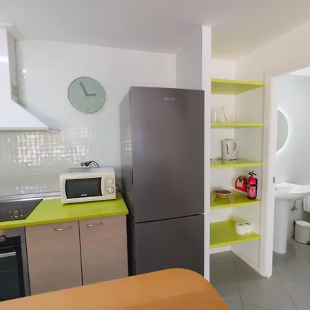 Sunny Duplex Martines