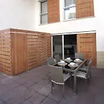 Sunny Duplex Martines *