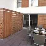 Sunny Duplex Martines